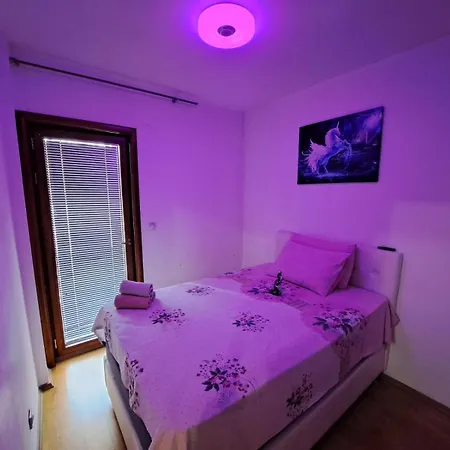 Ecstatic Paradise Apartament *